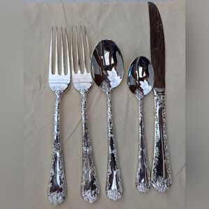 VTG WM RODGERS AND SON 5 PC SILVER WARE ENCHANTED ROSE NICE CONDITION